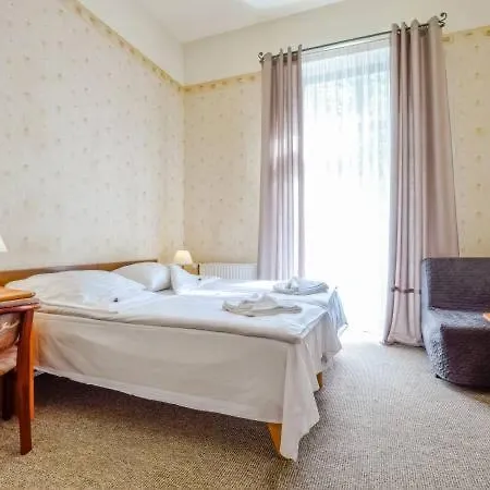 Muza Oda ve Kahvaltı 4*